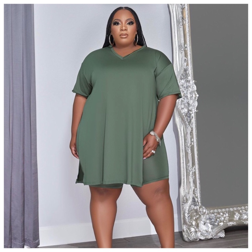 Green Solid Short Sleeve Plus Size Sets - image 1
